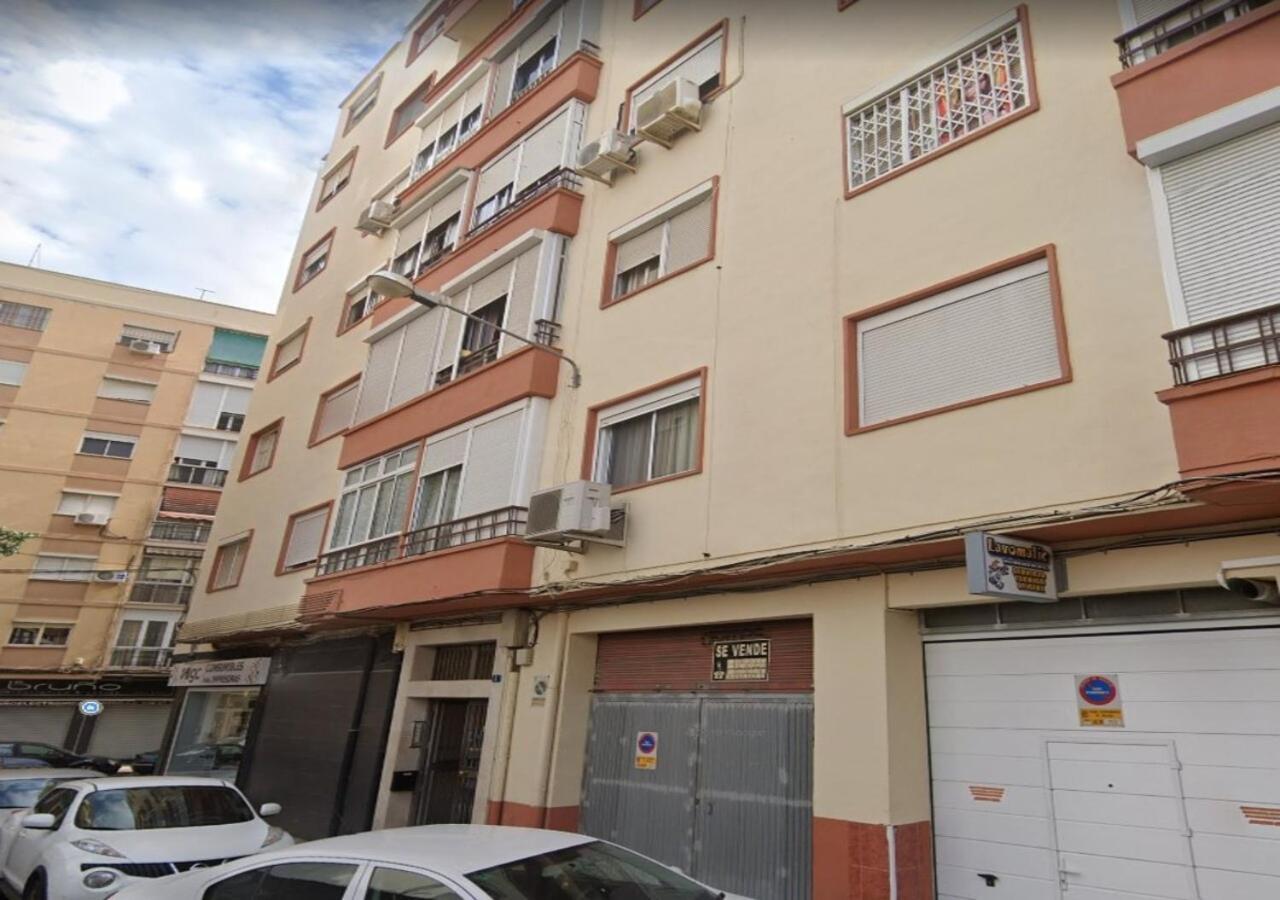Апартаменты Malaga Urban Center Экстерьер фото